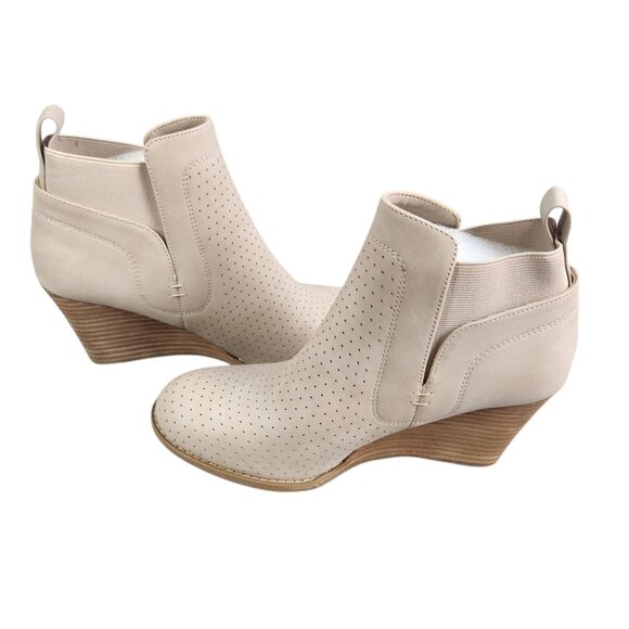 DV By Dolce Vita Gerdy Beige Bootie Size 8 Leather Wrap Wedge Heel - Picture 4 of 9